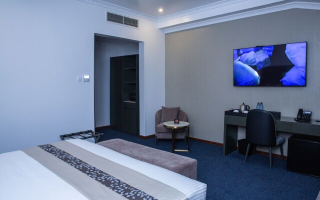 Gloria Inn Hotel