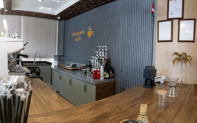 Diamond Star Hotel