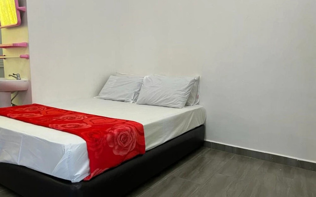 OYO 90786 Motel Merak