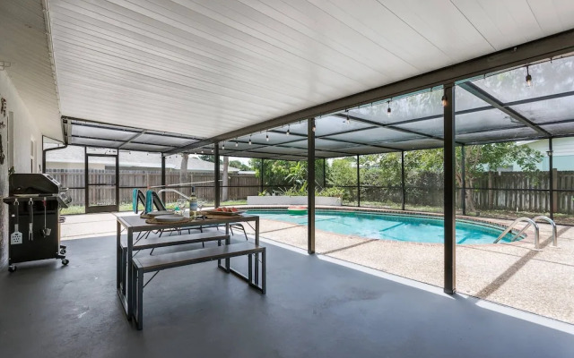 Playful Dolphins Pool Home