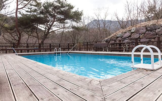 Gimhae Solfragrance Pension