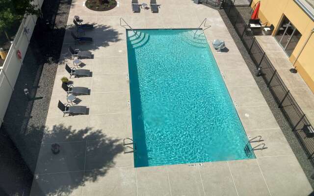 La Quinta Inn & Suites by Wyndham Danbury