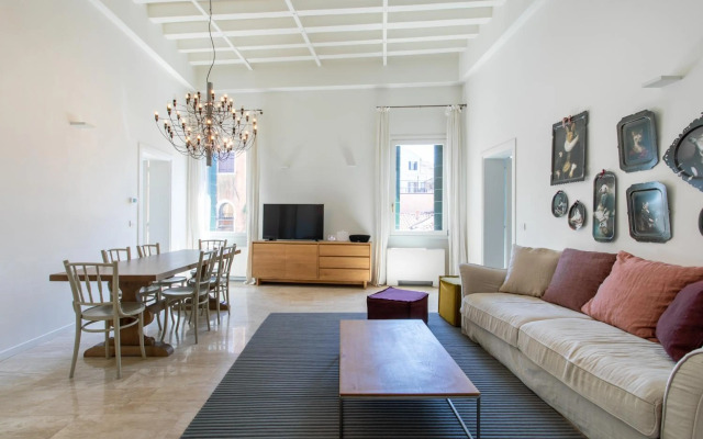 Infinite House Guglie