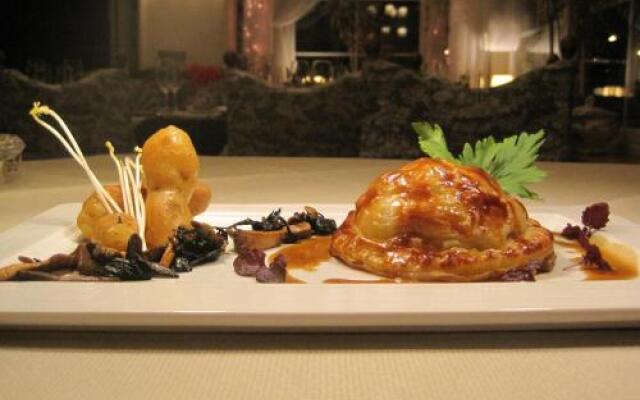 Royal Hôtel  Restaurant Bonhomme