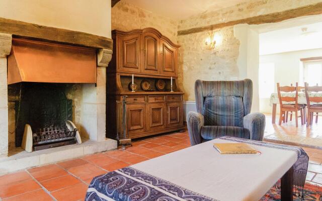 Lovely Holiday Home With Private Pool in Tournon-d'agenais