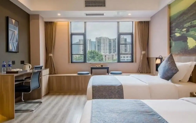 Vyluk J Hotel National Plaza Xinping