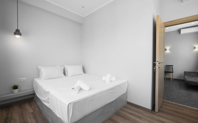 Wall Street Apartments, The Luxury Suites