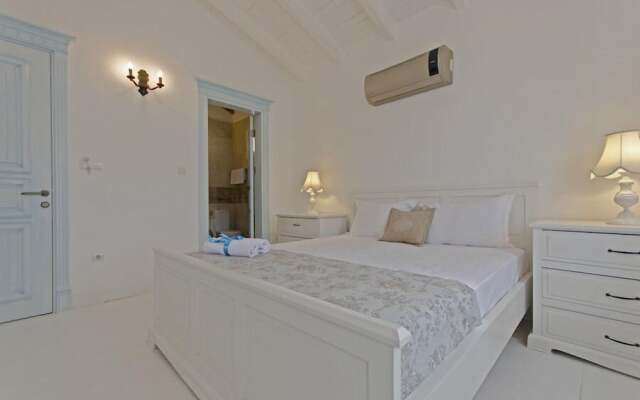 Alacati Roka Hotel