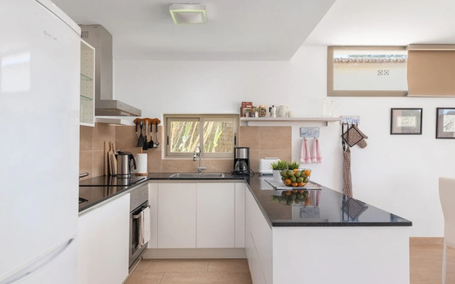 Garlanda 1 in Cala Llombards