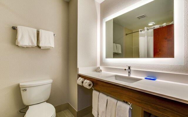 Holiday Inn Express Vincennes by IHG