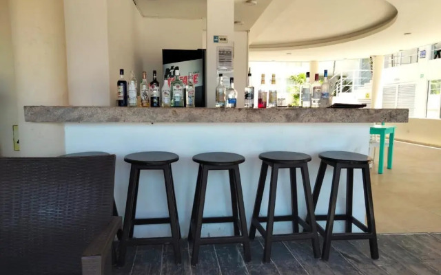 Luciana Hotel & Beach Club