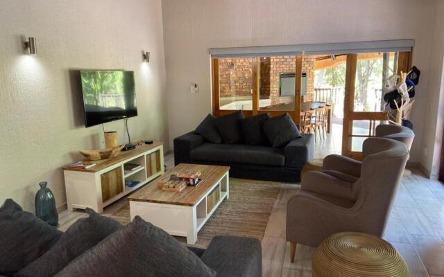 Kruger Park Lodge - IKZ2 - 3 Bedroom Chalet
