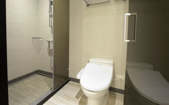Uinn Business Hotel - Taipei Shilin