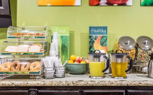 Quality Inn & Suites Thousand Oaks