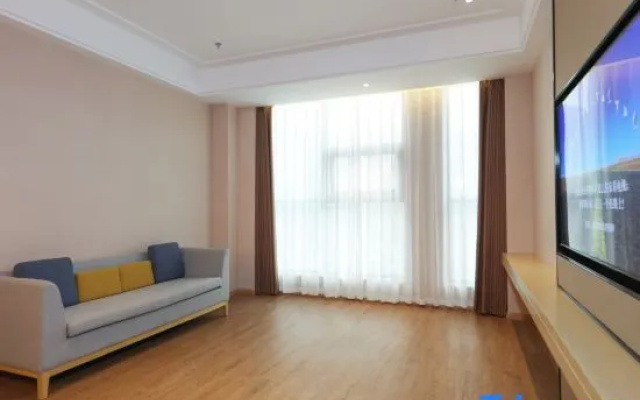 Vienna International Hotel (Chongqing Fengjie Wanda Plaza Branch