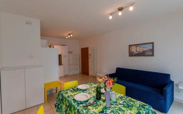 Torbole Relax, Pool & Balcony Apartment 2
