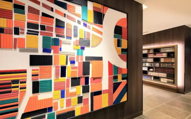 Quintessa Hotel Fukuoka Tenjin Comic & Books