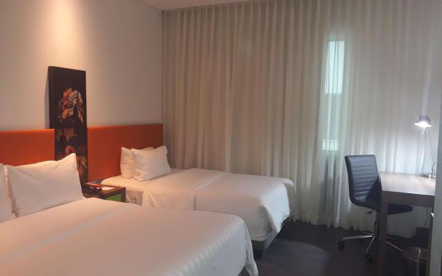 Hampton By Hilton Cartagena