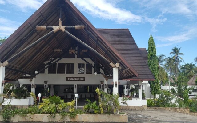 Kenya Bay Beach Hotel