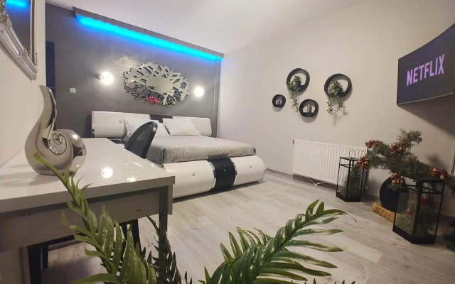 Panoramic suite