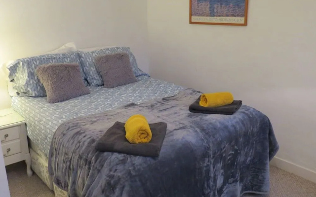 Frog Palace