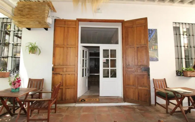 Las Acacias Hostal Restaurante