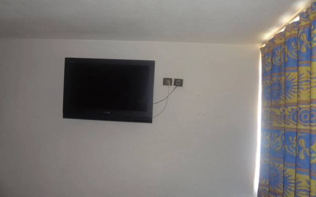 Rev'Hotel Coignières