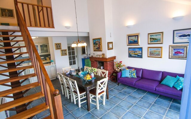 Inviting 7-bed Villa in Maslinica