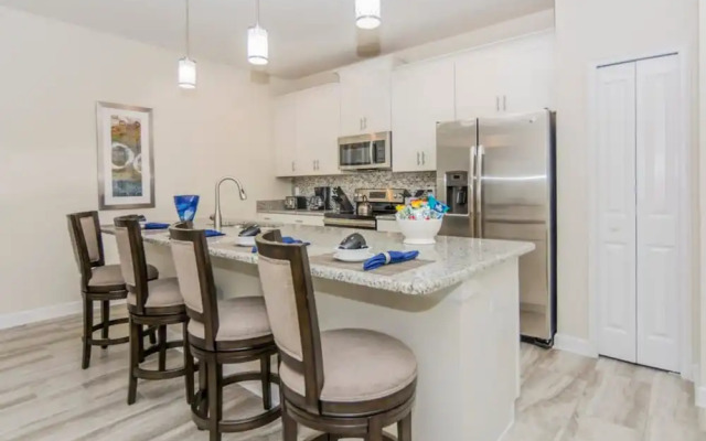 Amazing Townhome with private pool SL3054