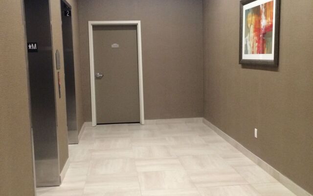 Meridian Inn & Suites Lloydminster