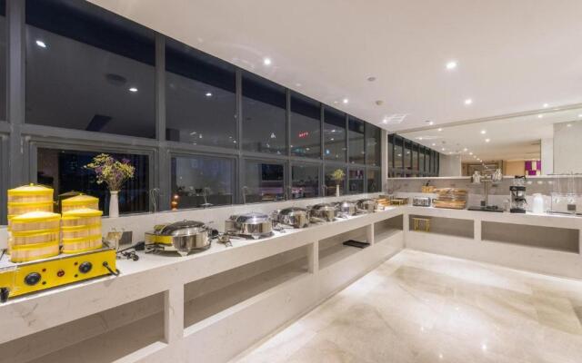 Lavande Hotel·Foshan  Zhoucun Liguang Road Xunfenggang Metro station