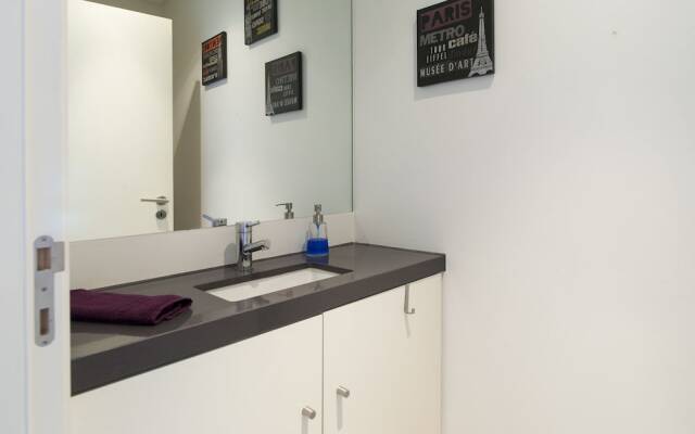 JOIVY Lux & Spacious 1BR home w/ huge terrace, 5mins to Academy of Sciences