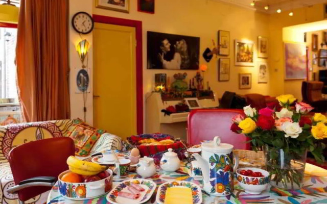 Xaviera Hollanders ''Happy House Bed & Breakfast''
