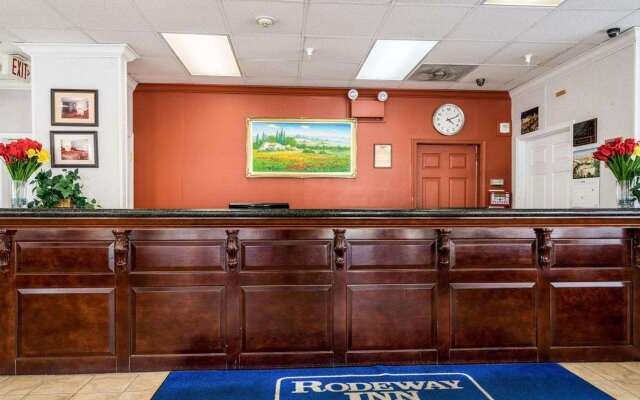 Rodeway Inn University