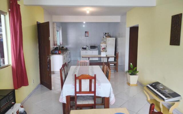 Gênesis Beach Hostel! Quartos compartilhados e privativos na Pinheira