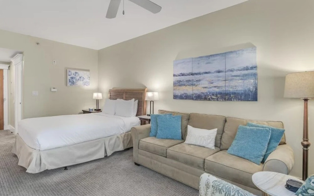 Margot Bay Condo by RedAwning