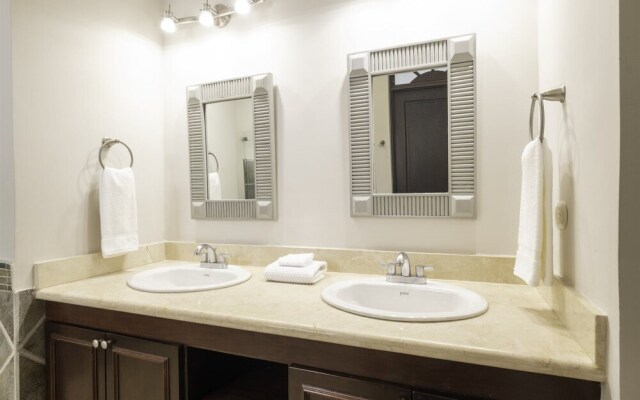 Captivating 3br/2.5ba Unit is Just Perfect