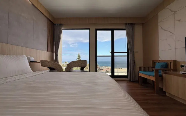 Light Haus Inn