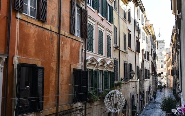 Stylish apartment in central Rome