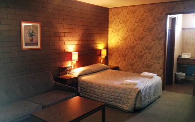Century Motor Inn