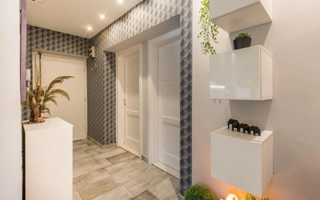 Artistic chill art apartment 2+2.Centar of Split.