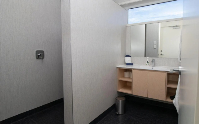 By The Sea On Sackville - Brand New Apartment – Guest Rooms – New Plymouth