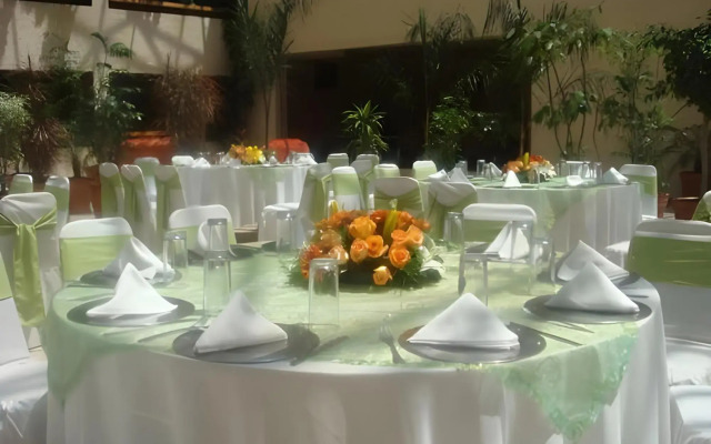 Hotel Cantalagua Inn