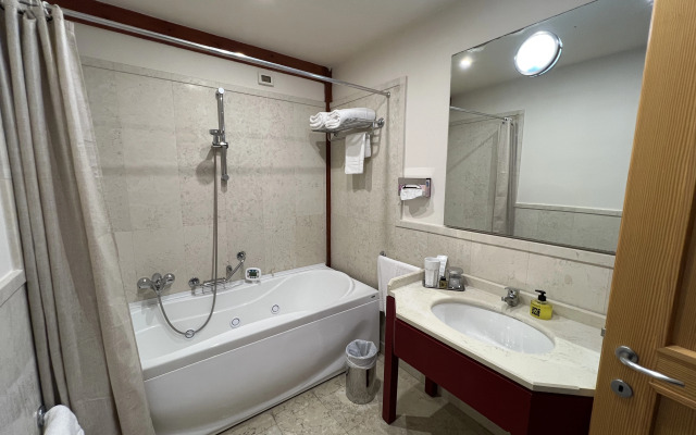 Victor Country Hotel