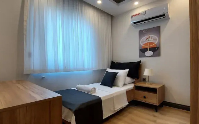 New Flat Large Living Space 6 Close to Lara Beach