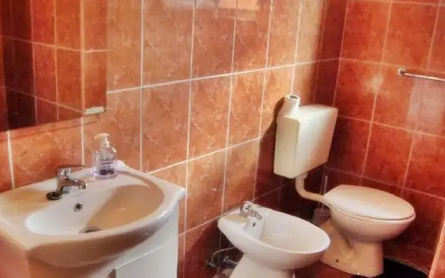 Apartments Avdi 315
