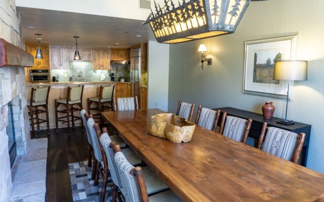 Four Bedroom Penthouse in Canyons Village by RedAwning