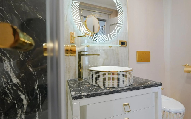 W Regal Boutique&Spa