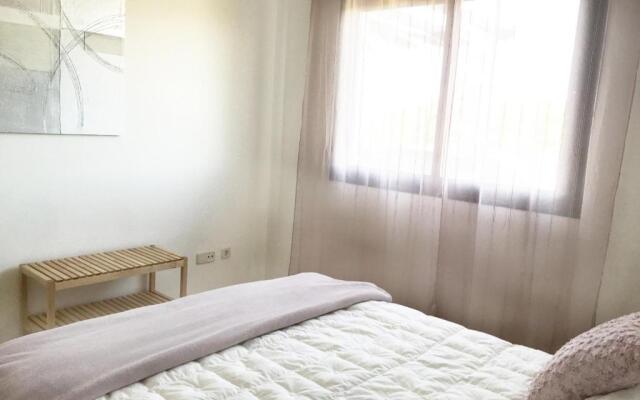 2279-Lovely 2 bedrooms with terrace with views