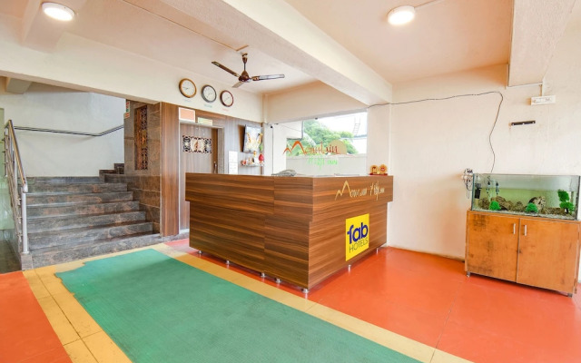Meera Mansion by OYO Rooms